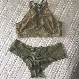 Victoria’s Secret very sexy set